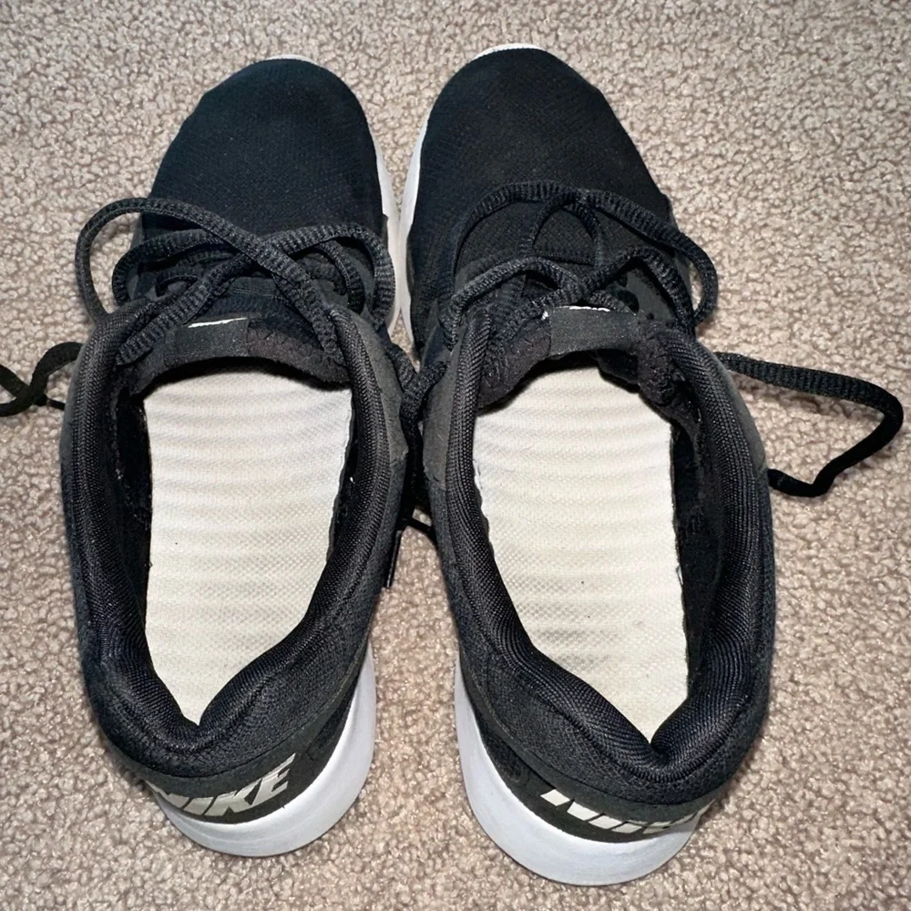 Nike Women’s Kaishi Running Shoes Black/White - Size 8
